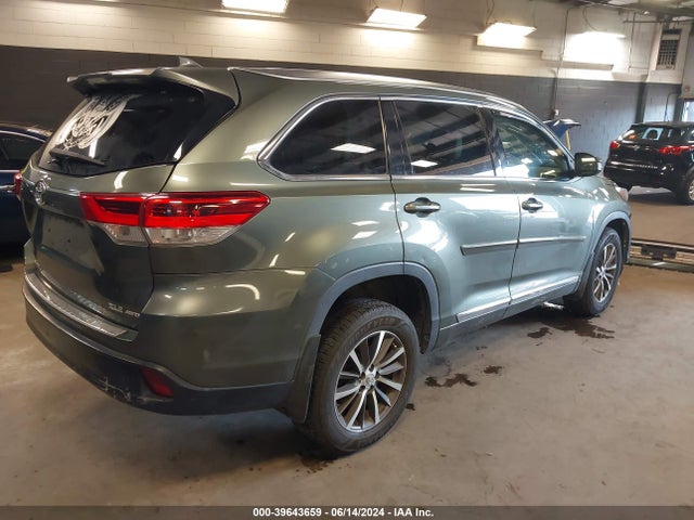 Toyota Highlander Xle 2017 5TDJZRFH9HS391072 Image 4