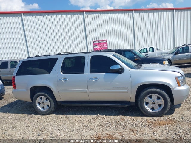 Chevrolet Suburban 1500 Lt 2014 1GNSCJE03ER215302 Image 13