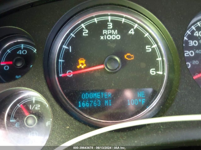 Chevrolet Suburban 1500 Lt 2014 1GNSCJE03ER215302 Image 15