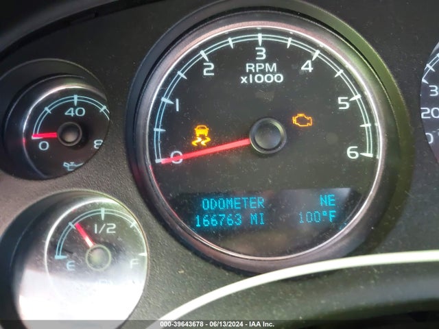 Chevrolet Suburban 1500 Lt 2014 1GNSCJE03ER215302 Image 7