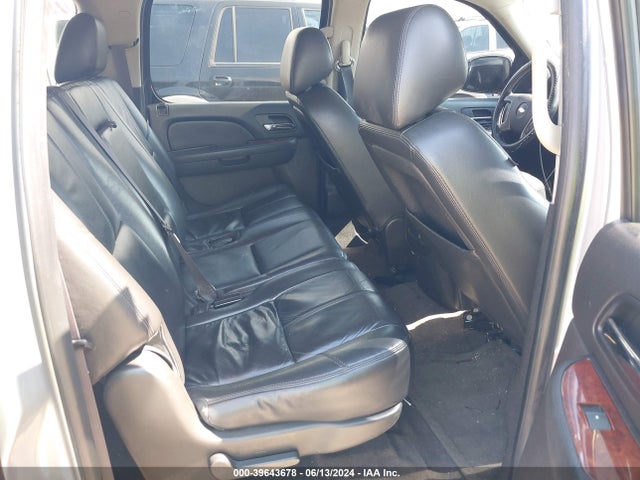 Chevrolet Suburban 1500 Lt 2014 1GNSCJE03ER215302 Image 8