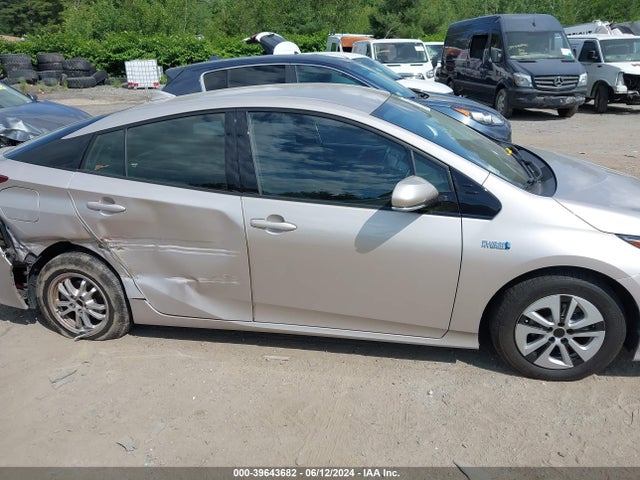 Toyota Prius Prime Premium 2017 JTDKARFP3H3049704 Image 13