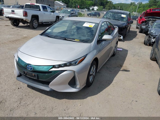 Toyota Prius Prime Premium 2017 JTDKARFP3H3049704 Image 2