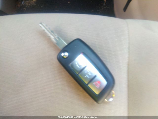 JN8AT2MT8GW004952 Nissan ROGUE S