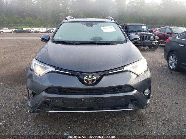 Toyota Rav4 Xle 2017 JTMRFREV8HD201759 Image 12