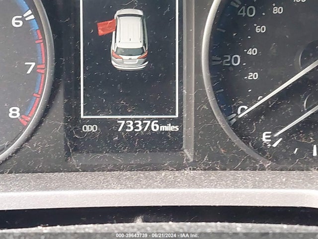 Toyota Rav4 Xle 2017 JTMRFREV8HD201759 Image 15