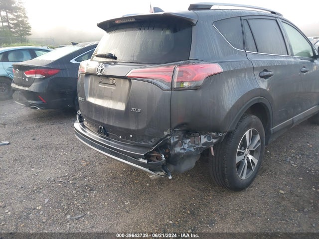 Toyota Rav4 Xle 2017 JTMRFREV8HD201759 Image 6