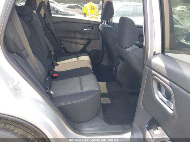 5N1BT3BA1RC712080 Nissan Rogue Sv Fwd