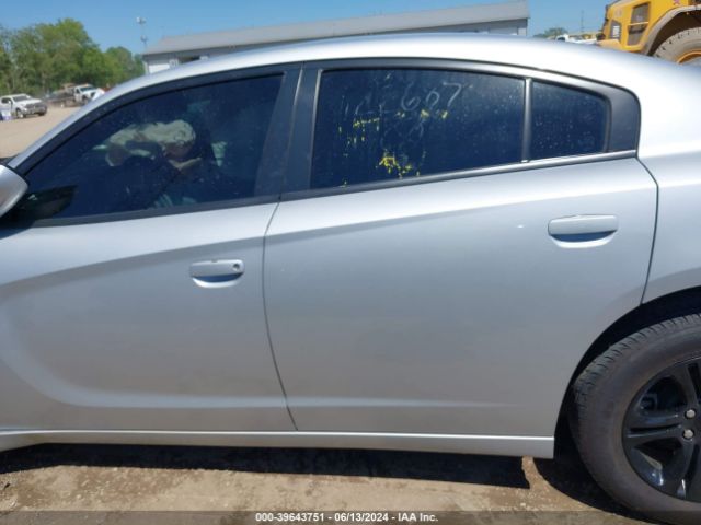 2C3CDXBG7NH122687 Dodge Charger Sxt Rwd