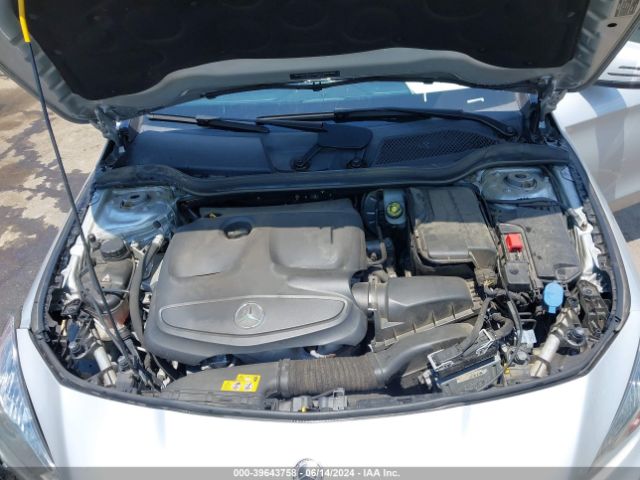 WDDSJ4GB9KN727475 Mercedes-Benz CLA 250 4MATIC