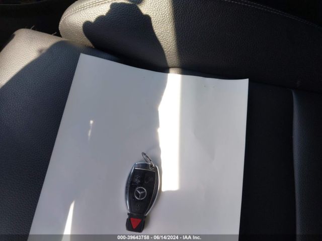WDDSJ4GB9KN727475 Mercedes-Benz CLA 250 4MATIC