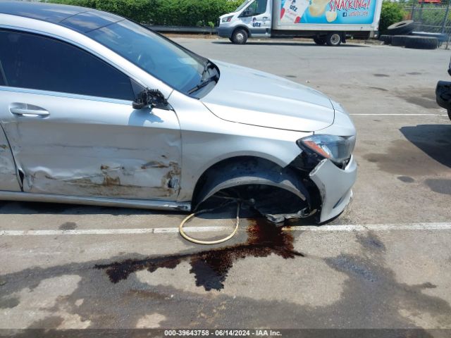WDDSJ4GB9KN727475 Mercedes-Benz CLA 250 4MATIC