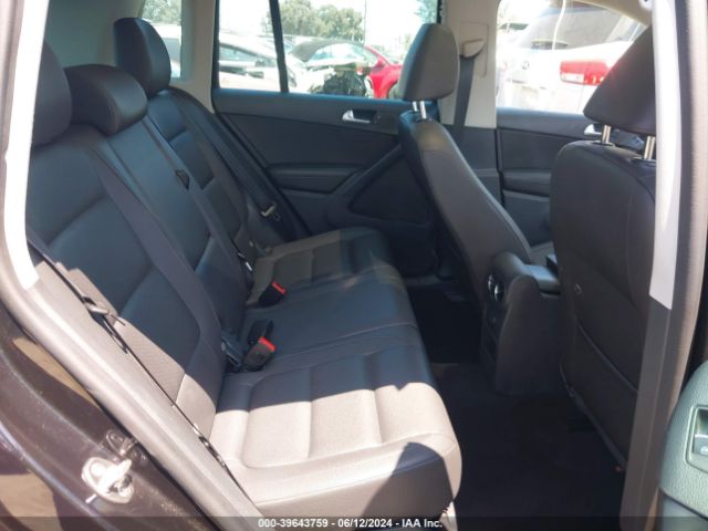 WVGAV7AX2GW525476 Volkswagen TIGUAN SE