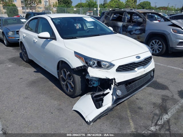 2019 3KPF24AD7KE093428 main image