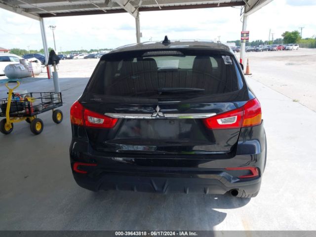 JA4AP3AU2JZ015299 Mitsubishi Outlander Sport 2.0 Es