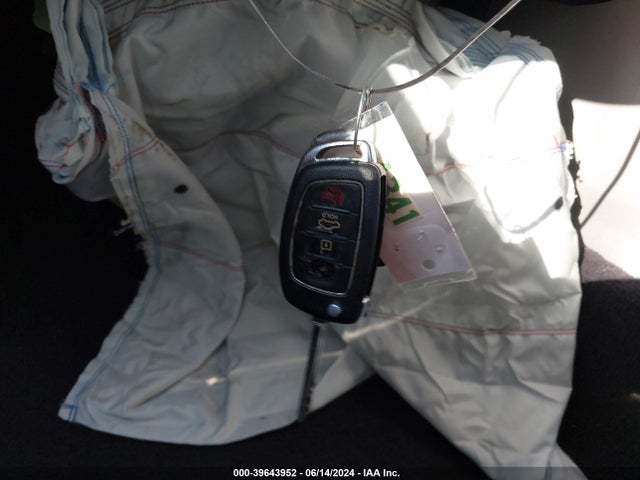 Hyundai Sonata 2016 5NPE24AF4GH404135 Image 11