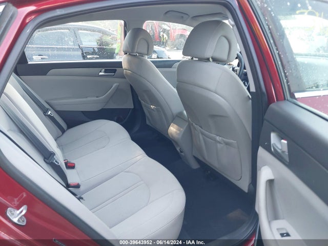 Hyundai Sonata 2016 5NPE24AF4GH404135 Image 8