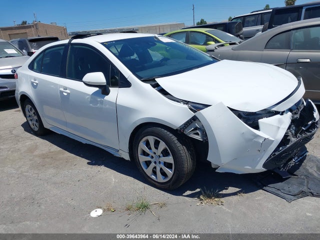 Toyota COROLLA LE 2022 JTDEPMAEXN3015226 Image 1