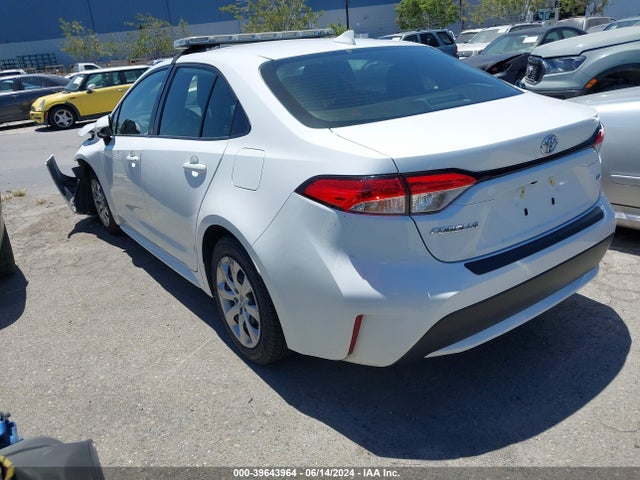 Toyota COROLLA LE 2022 JTDEPMAEXN3015226 Image 3
