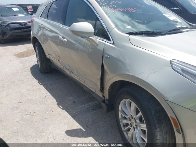 1GYKNARS1HZ208975 Cadillac Xt5 Standard