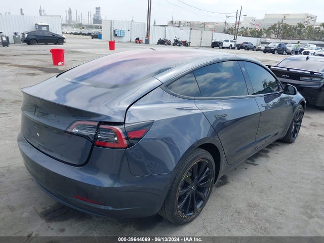 Tesla Model 3 Long Range/mid Range 2018 5YJ3E1EA0JF009533 Image 4