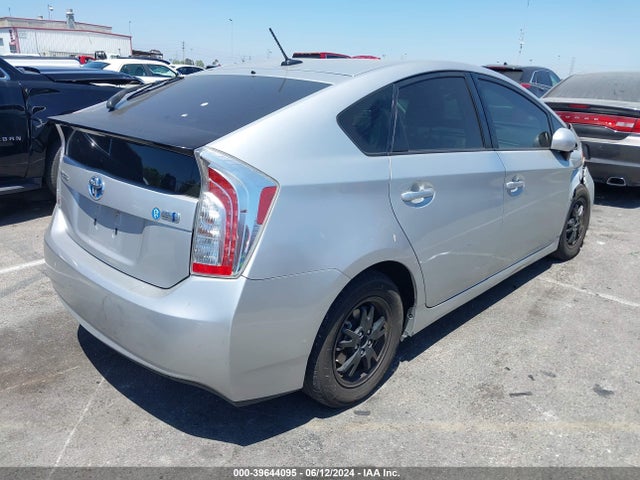 Toyota Prius Four 2014 JTDKN3DUXE1771771 Image 4