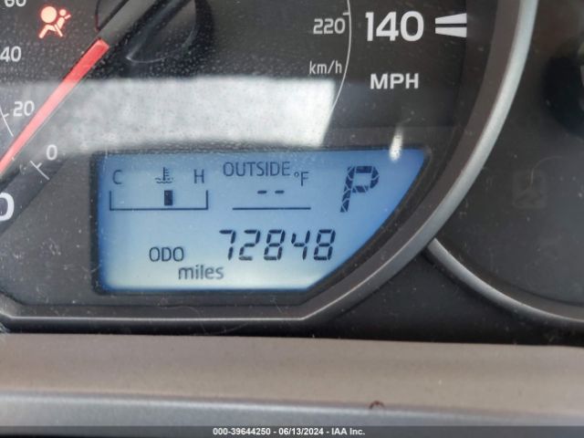 2T3ZFREV9GW262121 Toyota RAV4 LE