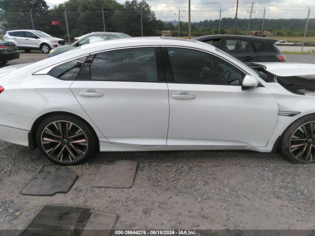 1HGCV2F9XKA000084 Honda Accord Touring 2.0t