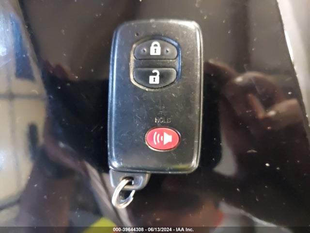 Toyota Prius Three 2014 JTDKN3DU9E0380472 Image 11