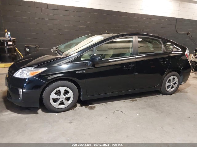 Toyota Prius Three 2014 JTDKN3DU9E0380472 Image 14