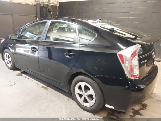 Toyota Prius Three 2014 JTDKN3DU9E0380472 Image 6