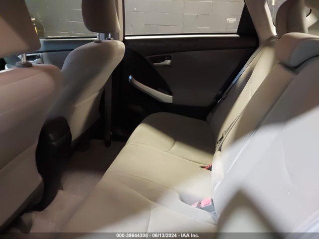 Toyota Prius Three 2014 JTDKN3DU9E0380472 Image 8