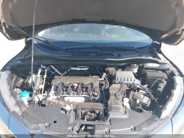 3CZRU5H32KG715653 Honda HR-V LX