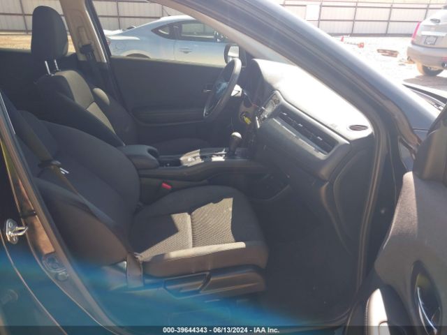 3CZRU5H32KG715653 Honda HR-V LX