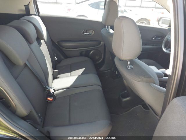 3CZRU5H32KG715653 Honda HR-V LX