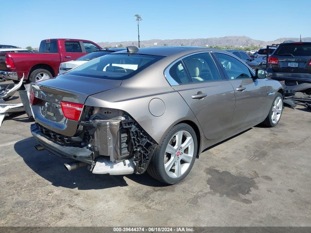 2017 JAGUAR XE SAJAJ4BV9HA974374 Photo 3