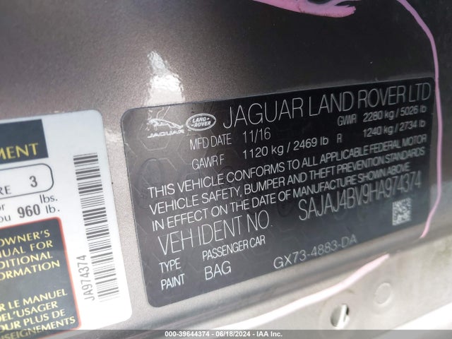 2017 JAGUAR XE SAJAJ4BV9HA974374 Photo 8