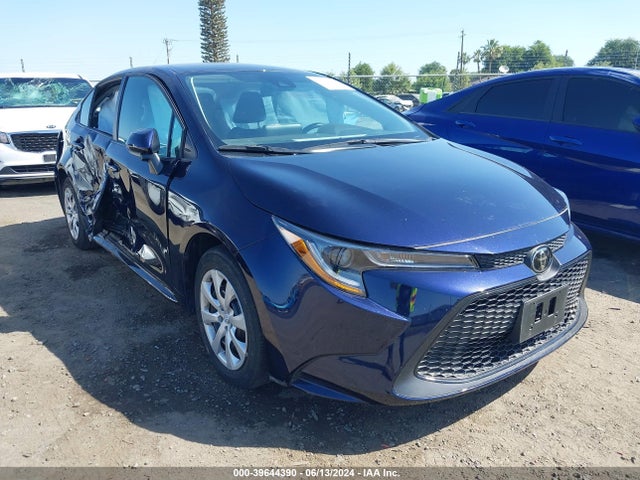 Toyota COROLLA LE 2022 5YFEPMAE2NP385531 main image