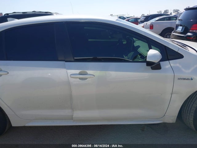 JTDEAMDE7MJ032380 Toyota Corolla Hybrid Le