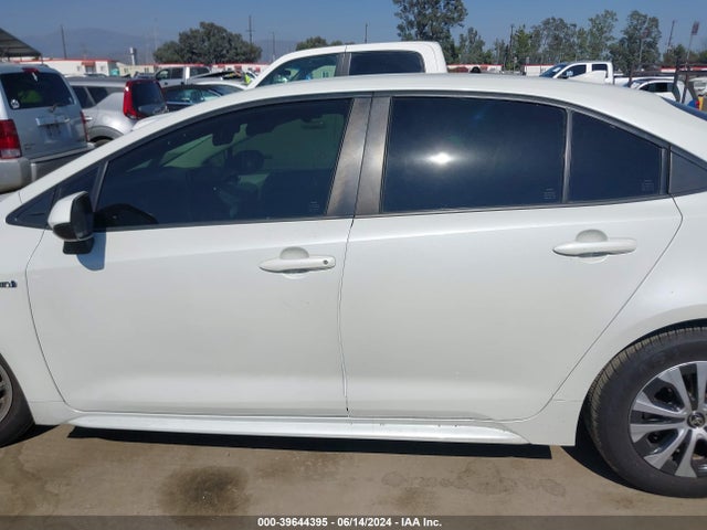 JTDEAMDE7MJ032380 Toyota Corolla Hybrid Le