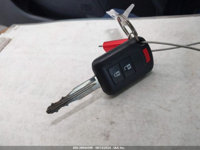 JA4AP3AU3JU007774 Mitsubishi Outlander Sport 2.0 Le