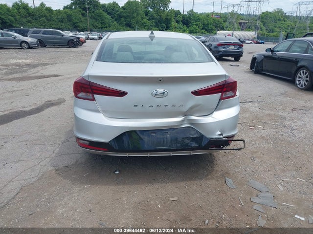 Hyundai ELANTRA SEL 2019 5NPD84LF8KH456898 Image 16