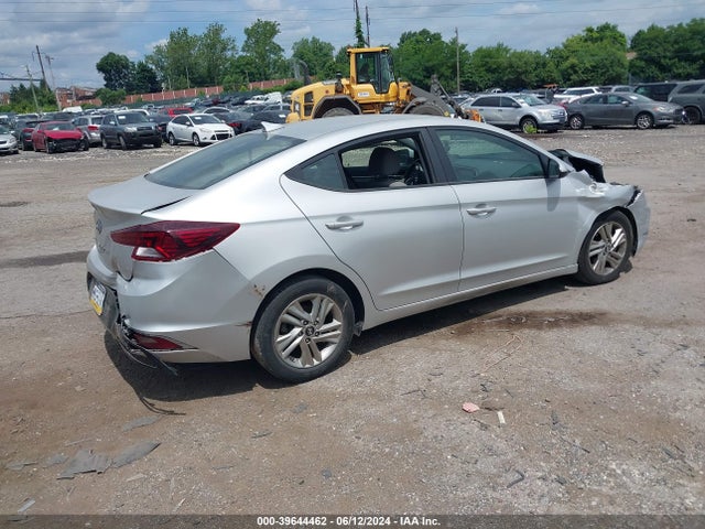 Hyundai ELANTRA SEL 2019 5NPD84LF8KH456898 Image 4