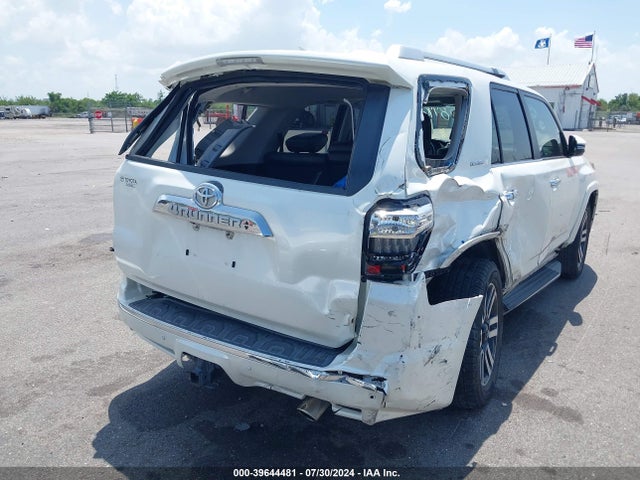 Toyota 4runner Limited 2014 JTEZU5JR2E5067064 Image 17