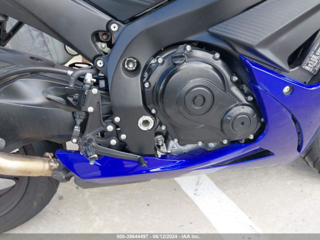 2019 SUZUKI GSX-R750 JS1GR7MA5K7101118 Photo 8