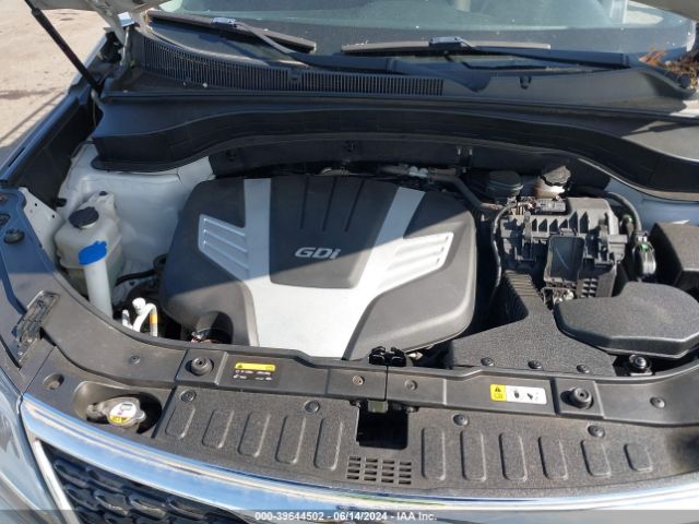 5XYKTDA75FG584238 KIA Sorento Lx V6