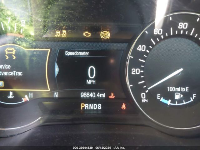 5LMCJ2C9XJUL32353 Lincoln MKC SELECT