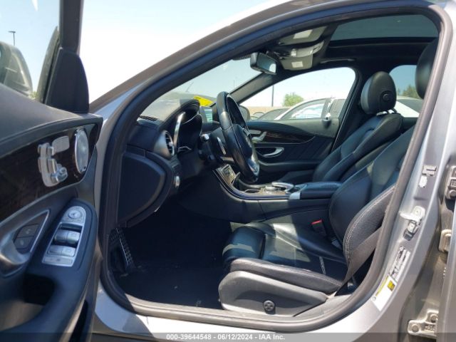 55SWF4JB4FU067001 Mercedes-Benz C 300 Luxury/sport