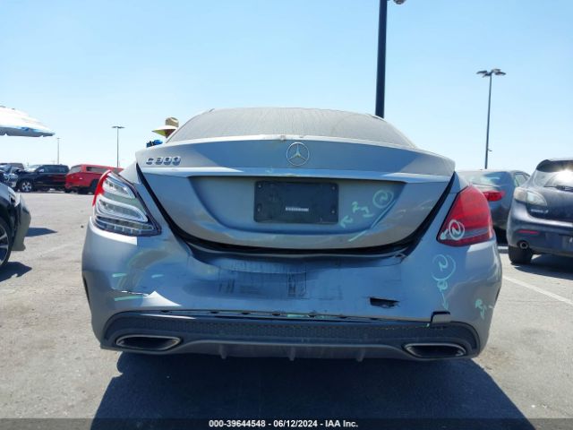 55SWF4JB4FU067001 Mercedes-Benz C 300 Luxury/sport