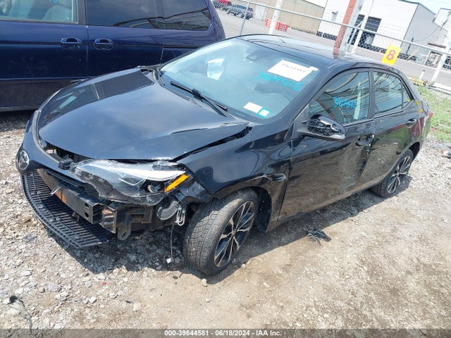 Toyota COROLLA SE 2017 5YFBURHE3HP708164 Image 2